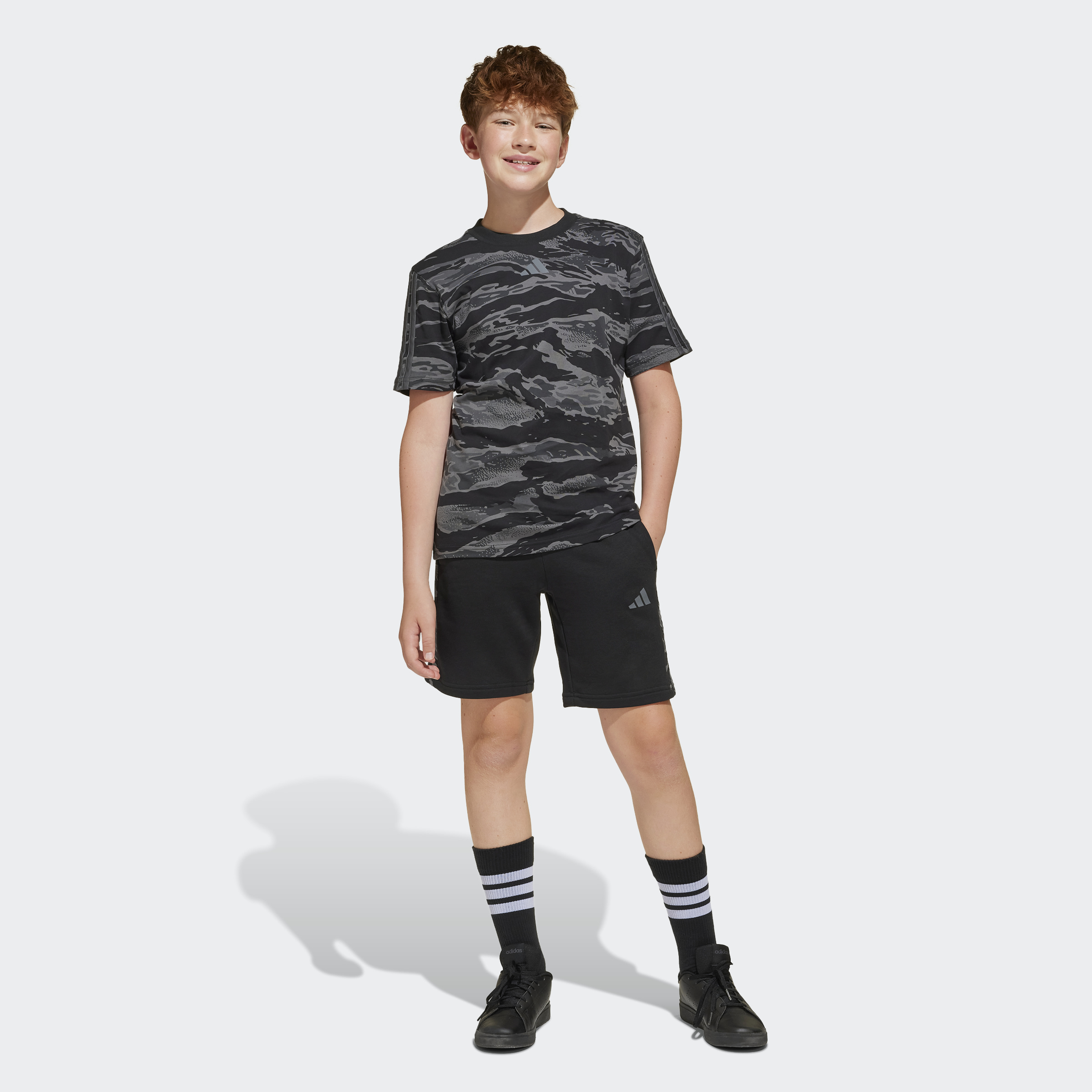 JC7498_3_APPAREL_On Model_Standard View_grey
