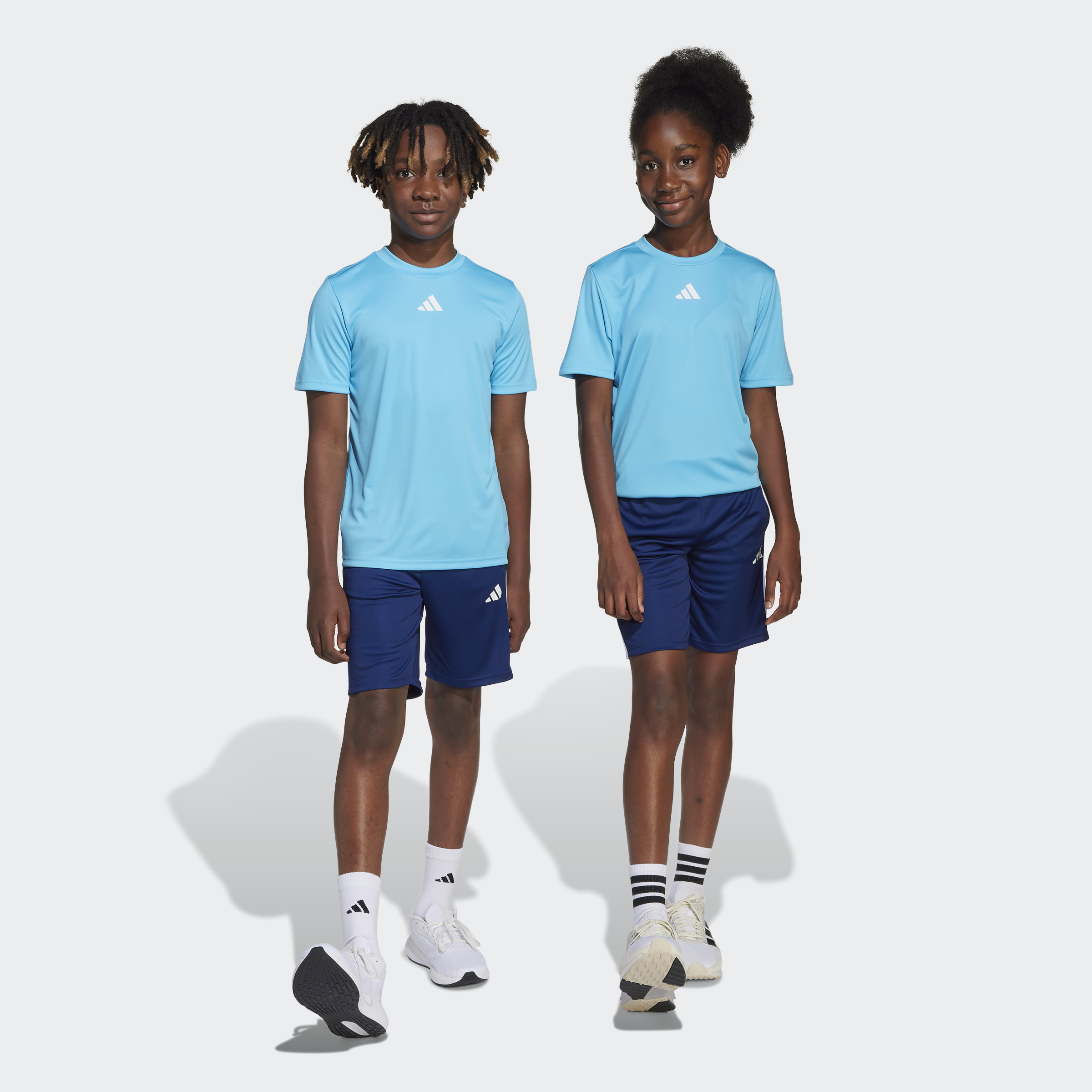 JJ1031_10_APPAREL_On Model_Standard Unisex Pair Shot_grey